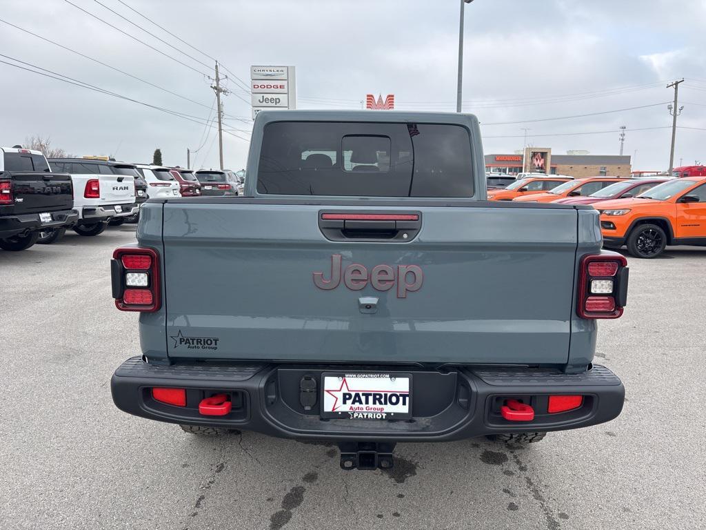 new 2026 Jeep Gladiator car, priced at $51,260