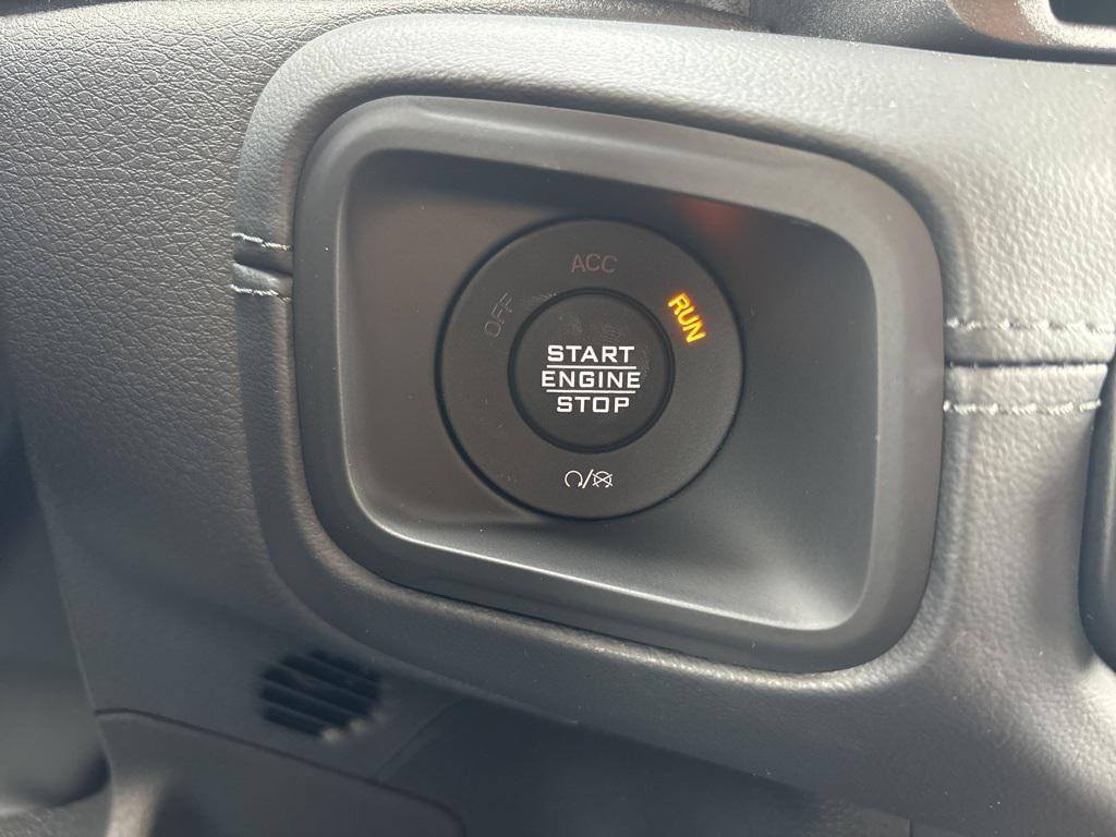 new 2026 Jeep Gladiator car, priced at $51,260