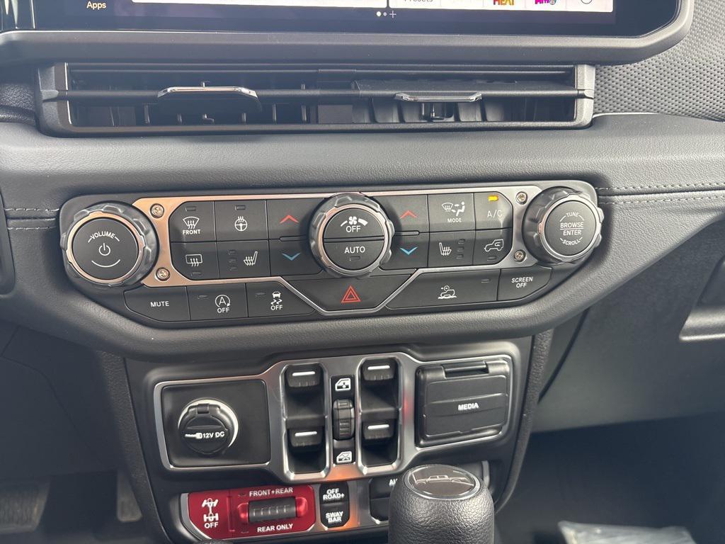 new 2026 Jeep Gladiator car, priced at $51,260