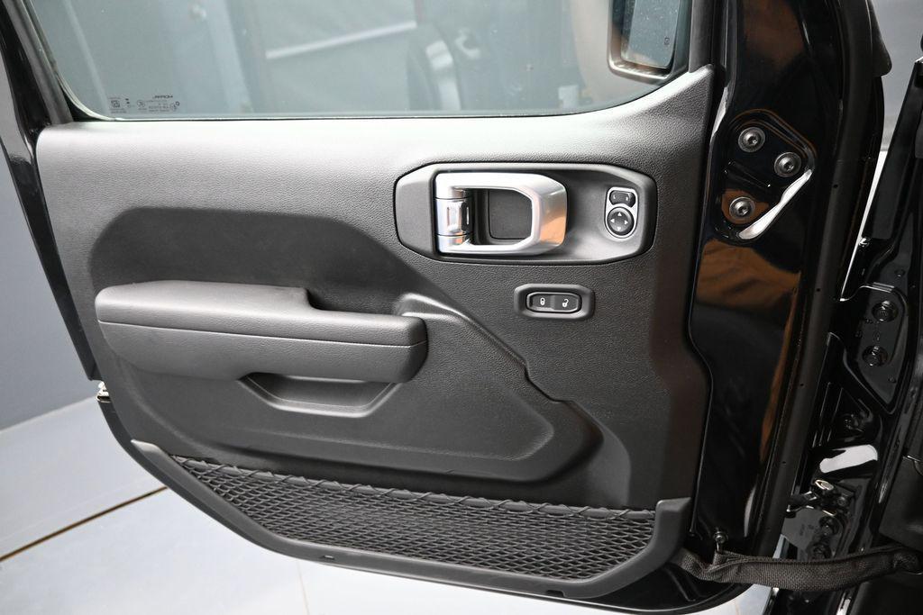 new 2026 Jeep Wrangler car, priced at $50,274