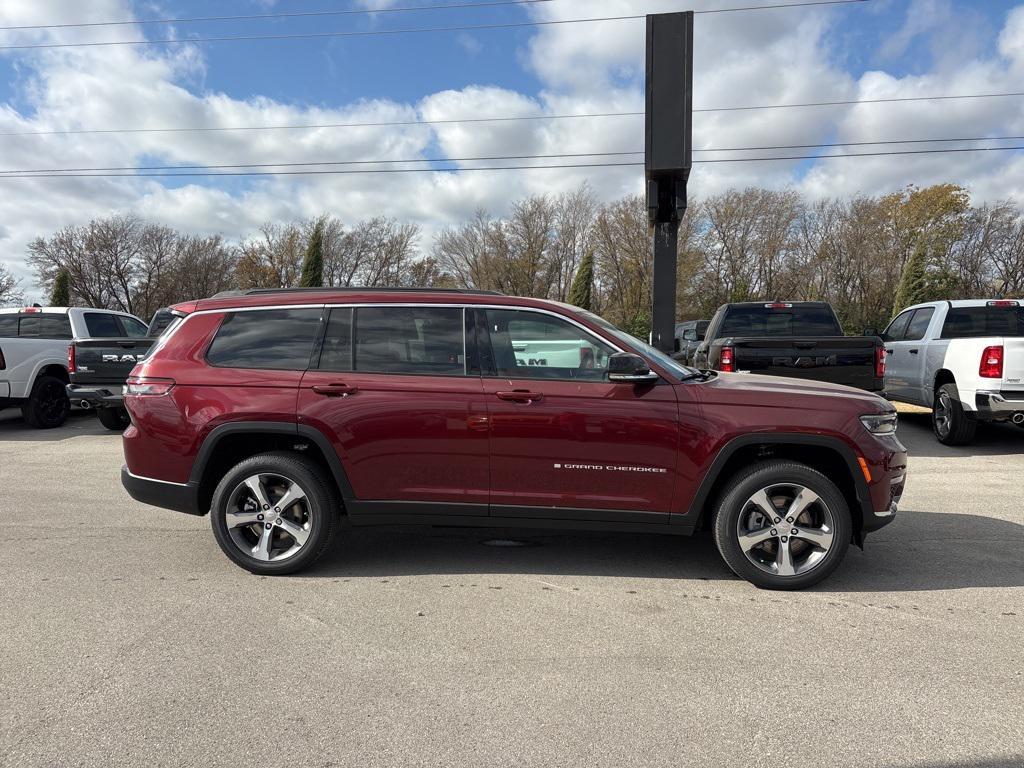 new 2025 Jeep Grand Cherokee L car, priced at $44,408