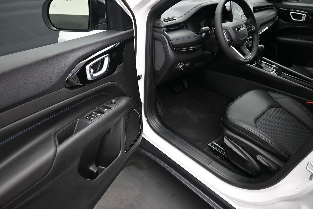new 2026 Jeep Compass car, priced at $29,210