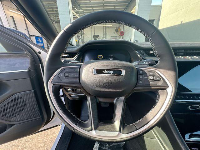 new 2026 Jeep Grand Cherokee car, priced at $44,847