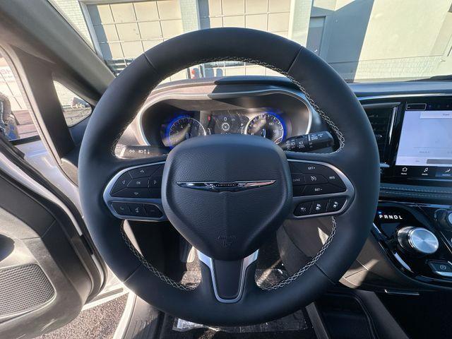 new 2026 Chrysler Pacifica car, priced at $42,862