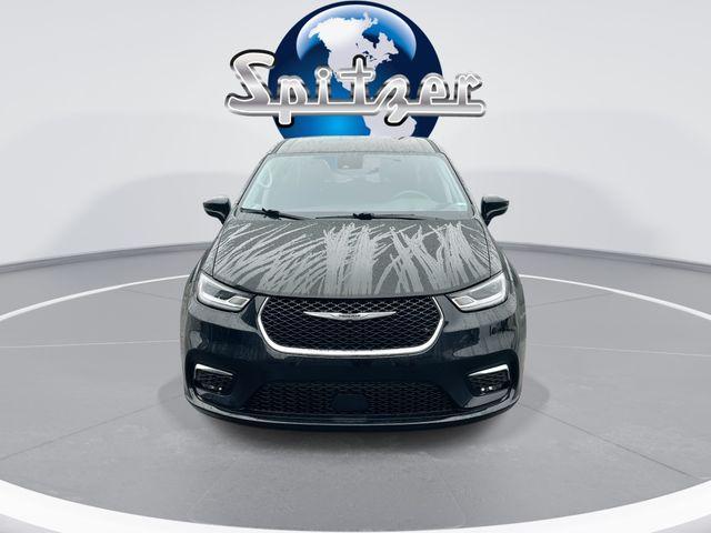 used 2024 Chrysler Pacifica car, priced at $28,729