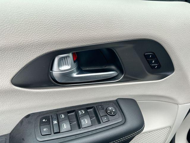 used 2024 Chrysler Pacifica car, priced at $28,729
