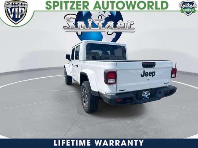 new 2026 Jeep Gladiator car, priced at $43,193