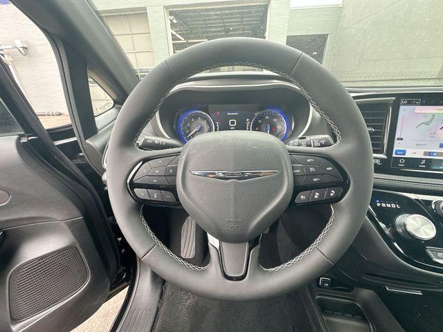 new 2026 Chrysler Pacifica car, priced at $41,965