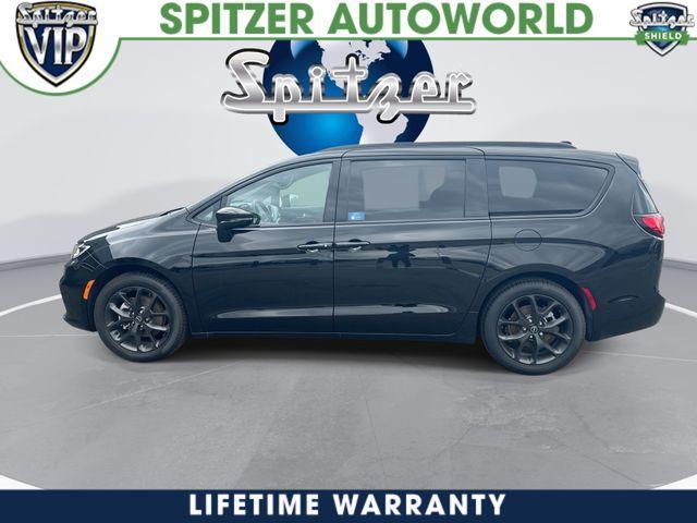 new 2026 Chrysler Pacifica car, priced at $41,965