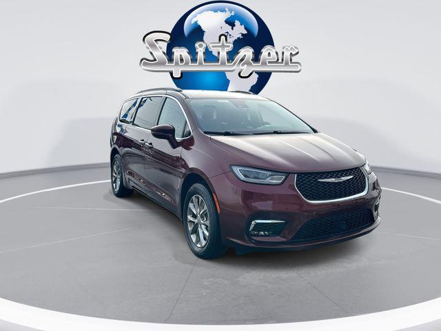 used 2022 Chrysler Pacifica car, priced at $31,614
