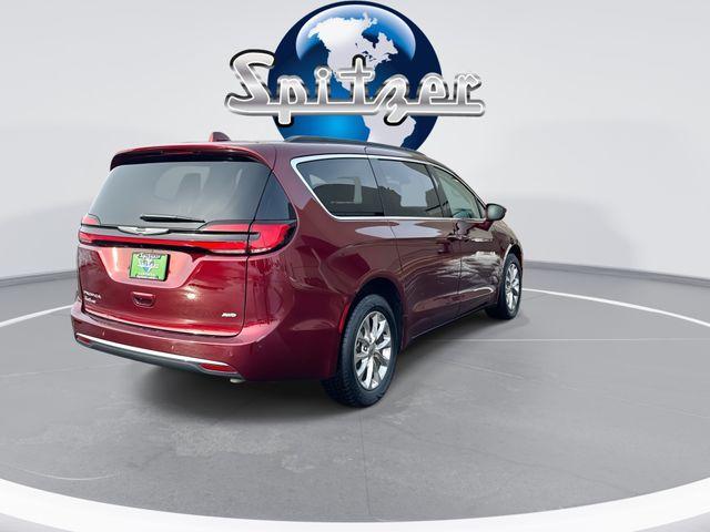 used 2022 Chrysler Pacifica car, priced at $31,614