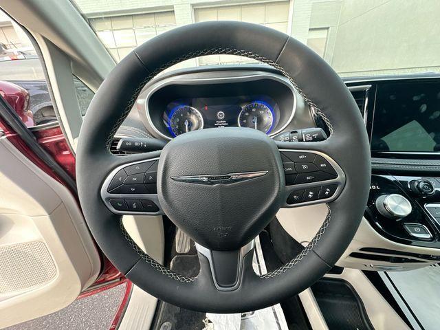 used 2022 Chrysler Pacifica car, priced at $31,614