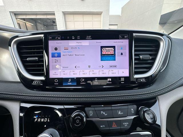 used 2022 Chrysler Pacifica car, priced at $31,614