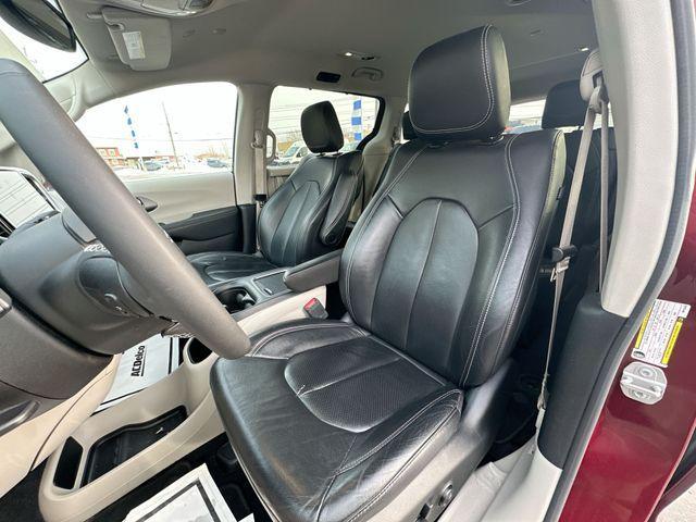 used 2022 Chrysler Pacifica car, priced at $31,614