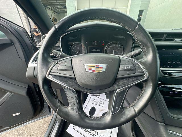 used 2021 Cadillac XT5 car, priced at $31,084