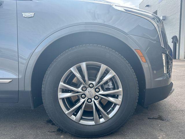 used 2021 Cadillac XT5 car, priced at $31,084