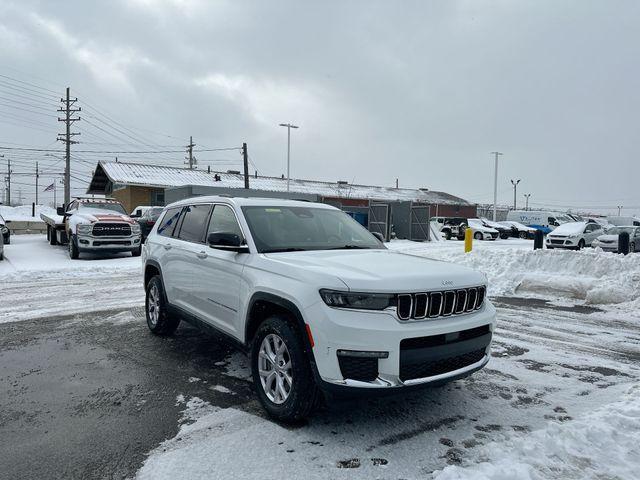 used 2022 Jeep Grand Cherokee L car, priced at $31,999
