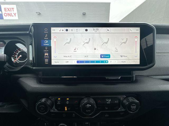 new 2026 Jeep Gladiator car, priced at $46,375