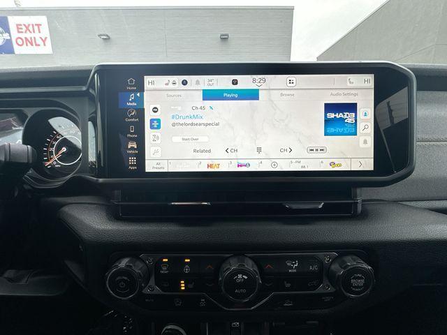 new 2026 Jeep Gladiator car, priced at $46,375