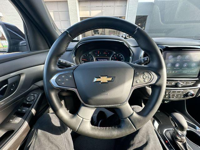 used 2023 Chevrolet Traverse car, priced at $28,246