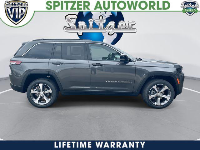 new 2026 Jeep Grand Cherokee car, priced at $45,356
