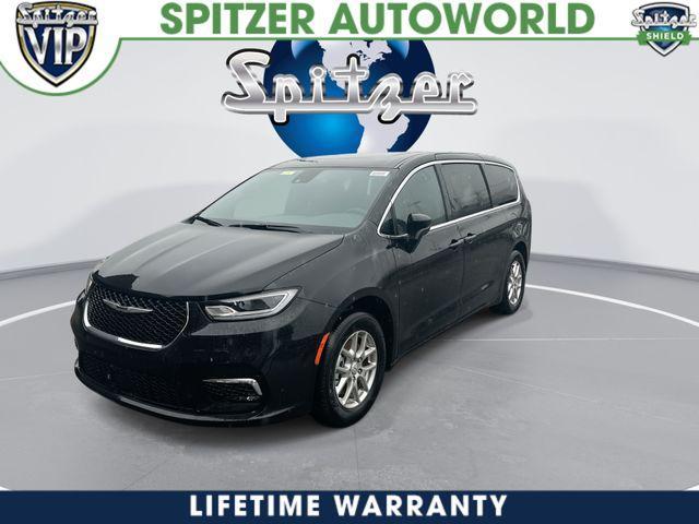new 2026 Chrysler Pacifica car, priced at $39,667