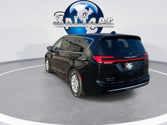 new 2026 Chrysler Pacifica car, priced at $42,862