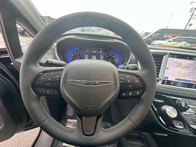 new 2026 Chrysler Pacifica car, priced at $45,324