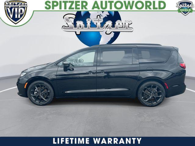 new 2026 Chrysler Pacifica car, priced at $46,269