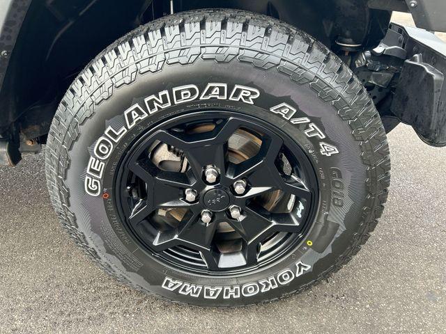 used 2021 Jeep Gladiator car, priced at $26,114