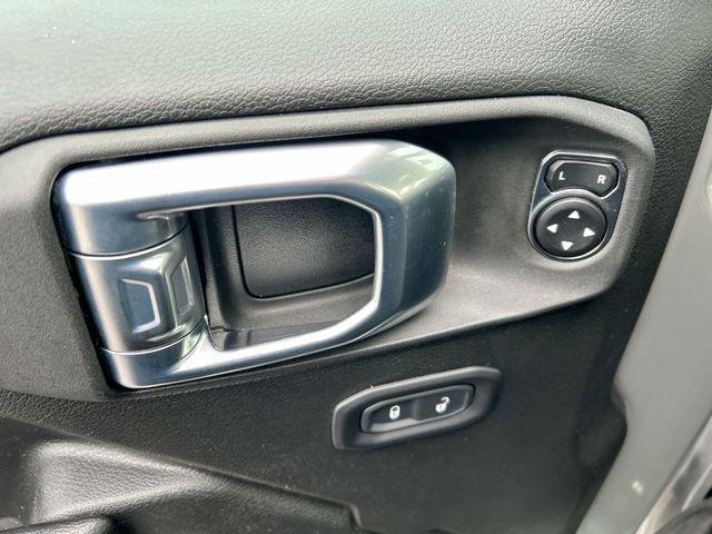 used 2021 Jeep Gladiator car, priced at $26,114