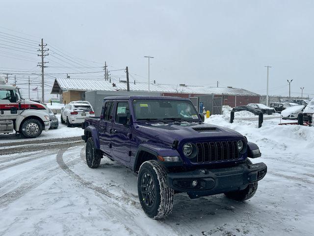 new 2026 Jeep Gladiator car, priced at $43,597