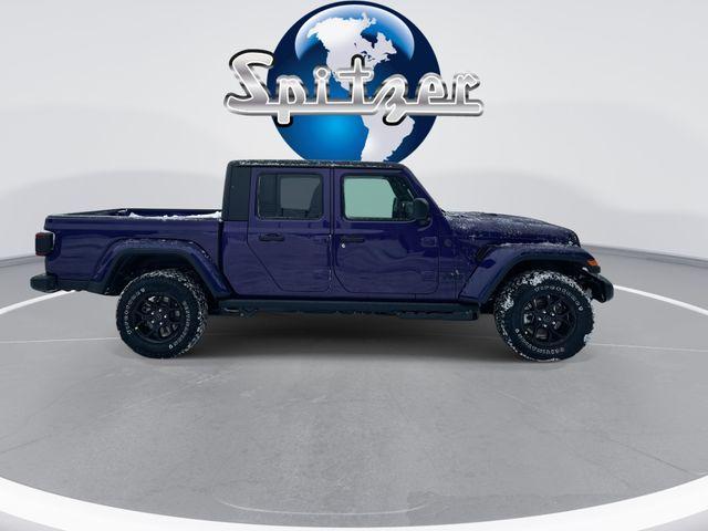new 2026 Jeep Gladiator car, priced at $44,741