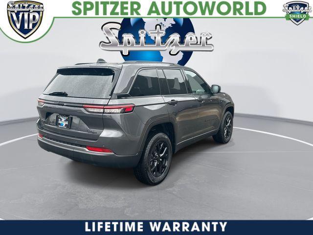 new 2026 Jeep Grand Cherokee car, priced at $40,781
