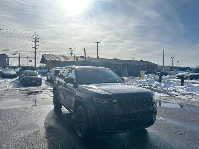 new 2026 Jeep Grand Cherokee car, priced at $47,525