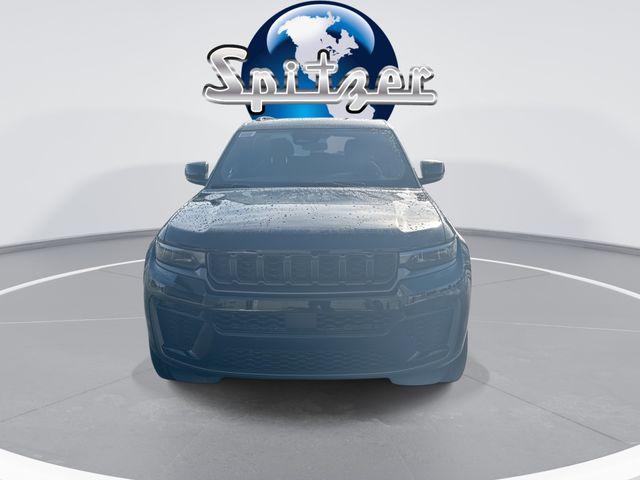 new 2026 Jeep Grand Cherokee car, priced at $47,525