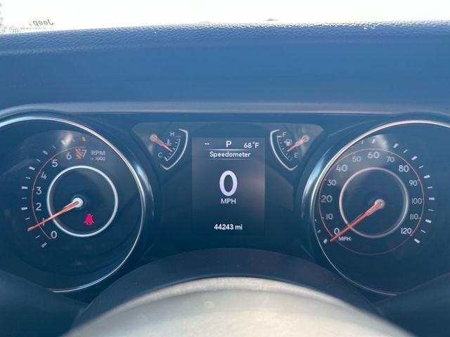 used 2022 Jeep Gladiator car, priced at $30,215
