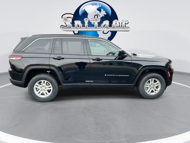 new 2025 Jeep Grand Cherokee car, priced at $40,480