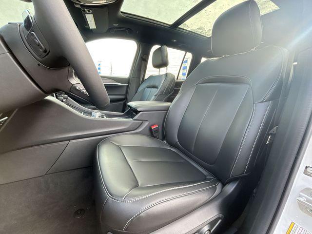 new 2025 Jeep Grand Cherokee car, priced at $43,844