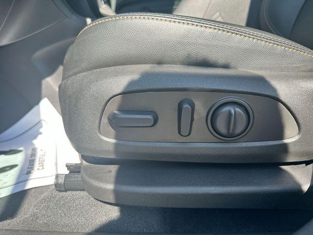 used 2023 Chevrolet Equinox car, priced at $24,465