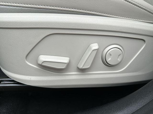 used 2022 Kia Sorento car, priced at $26,047