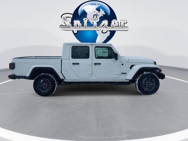 new 2026 Jeep Gladiator car, priced at $42,851
