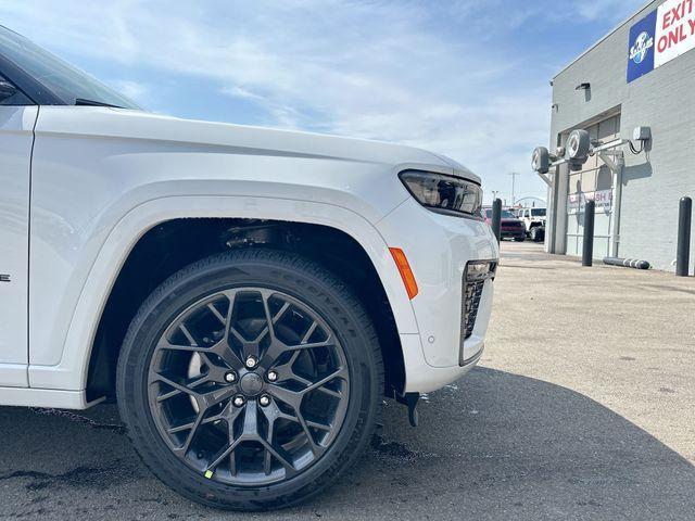 new 2026 Jeep Grand Cherokee L car, priced at $64,641