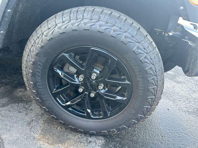 used 2022 Jeep Gladiator car, priced at $32,034