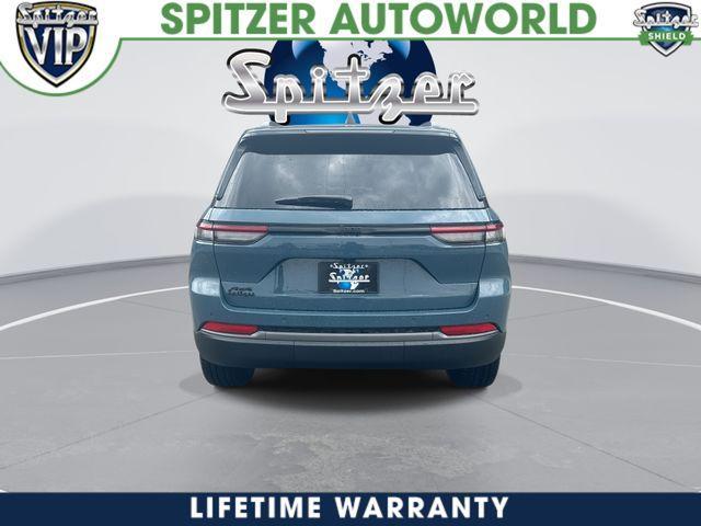 new 2026 Jeep Grand Cherokee car, priced at $43,393