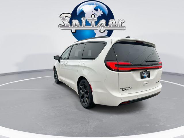 new 2026 Chrysler Pacifica car, priced at $53,045