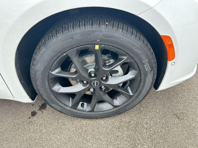 new 2026 Chrysler Pacifica car, priced at $53,045