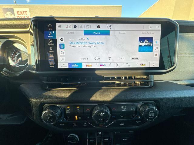 new 2026 Jeep Gladiator car, priced at $47,434