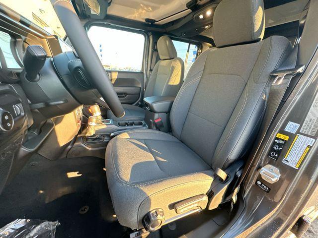 new 2026 Jeep Gladiator car, priced at $47,434