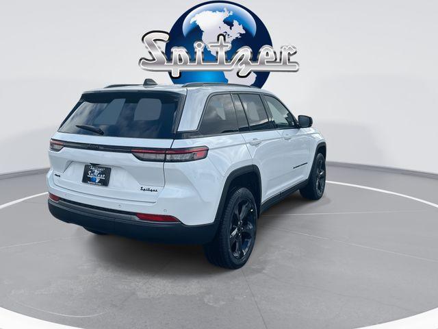 new 2026 Jeep Grand Cherokee car, priced at $49,985